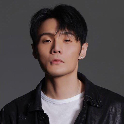 爱游戏体育官方入口-歌手李荣浩为什么不愿意把歌曲《李白》的改编权给单依纯？